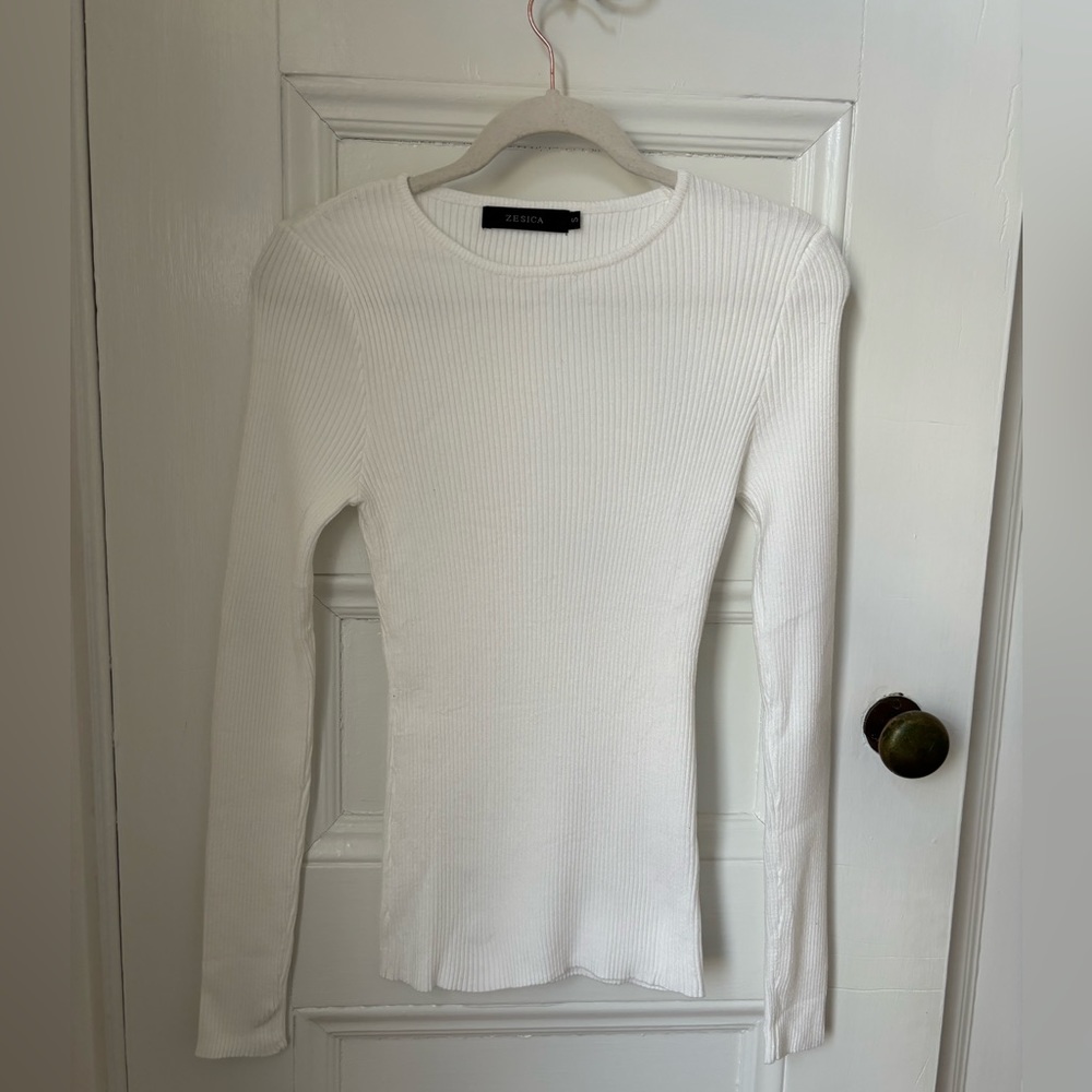 White long sleeve shirt. Size S.